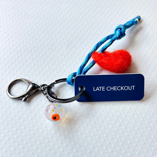 LATE CHECKOUT